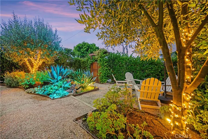 1121 S Eucalyptus, Inglewood, California 90301
