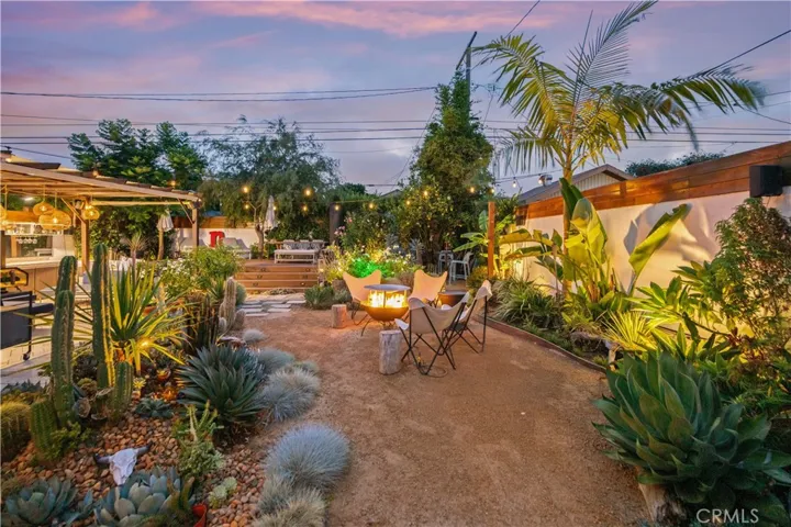 1121 S Eucalyptus, Inglewood, California 90301