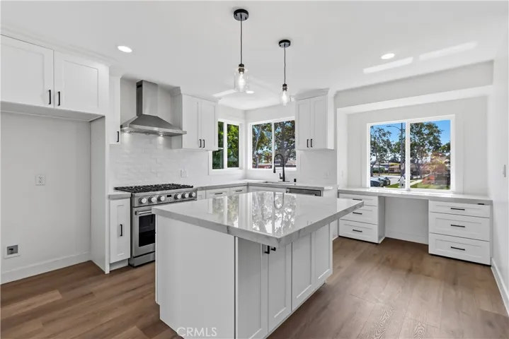 11018 Chanera, Inglewood, California 90303