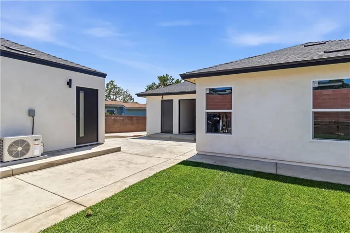 11018 Chanera, Inglewood, California 90303
