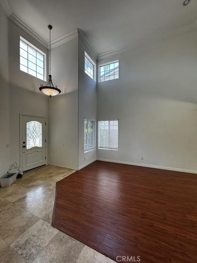 gallery-image 2