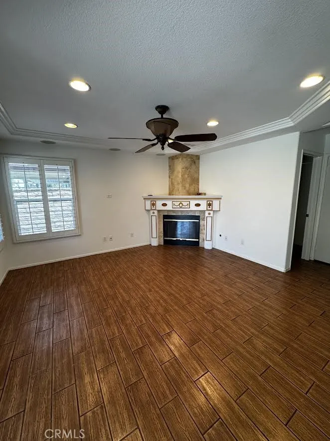 gallery-image 4