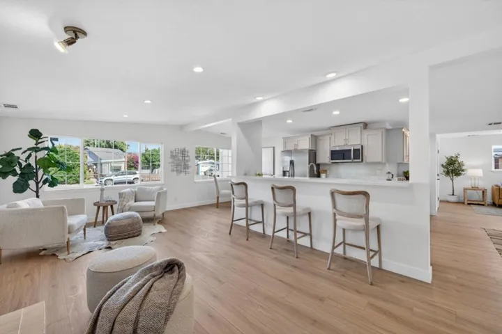 944 White Drive, Santa Clara, California 95051 — photo 4