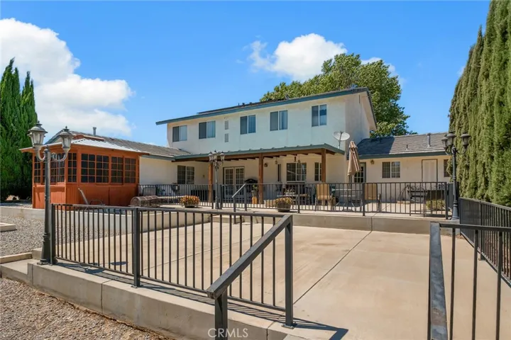 11631 Whitehaven, Oak Hills, California 92344