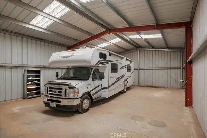 11631 Whitehaven, Oak Hills, California 92344