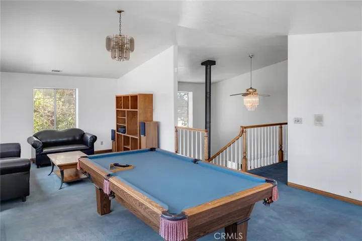 11631 Whitehaven, Oak Hills, California 92344
