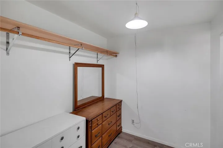 11631 Whitehaven, Oak Hills, California 92344