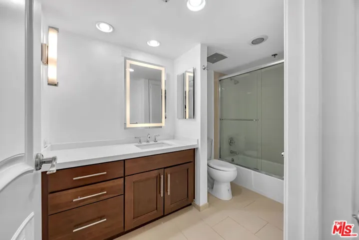 10660 Wilshire Boulevard 701, Los Angeles, California 90024