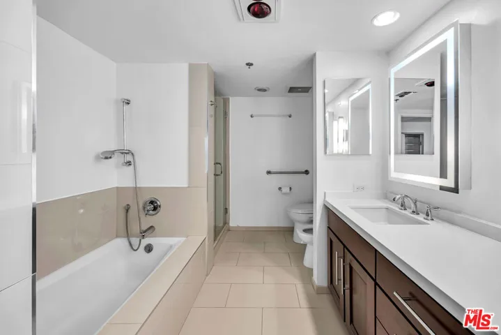 10660 Wilshire Boulevard 701, Los Angeles, California 90024