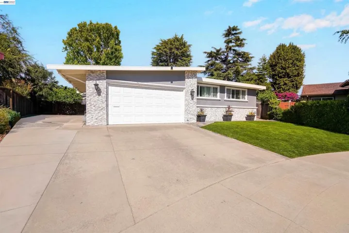 30562 Troon Pl, Hayward, California 94544