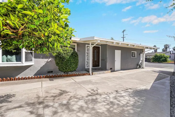 30562 Troon Pl, Hayward, California 94544