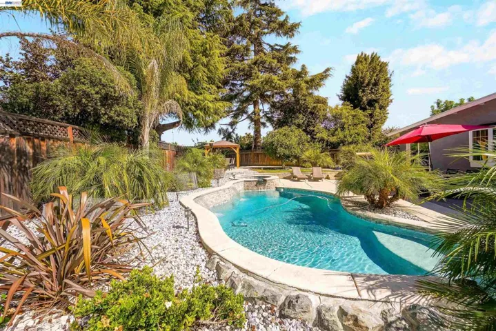 30562 Troon Pl, Hayward, California 94544
