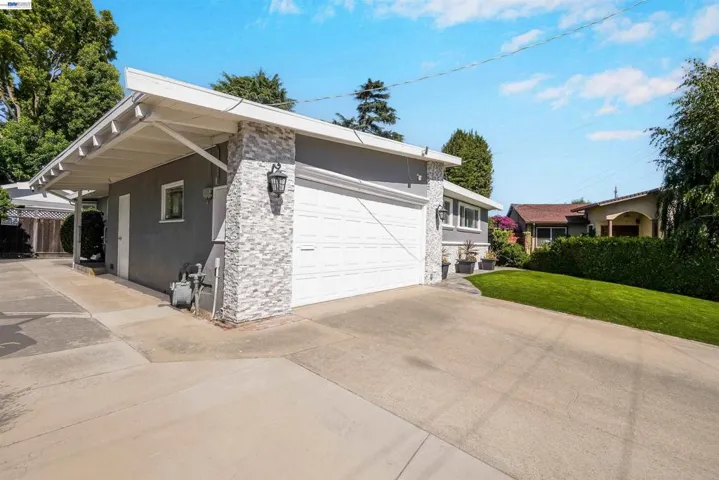 30562 Troon Pl, Hayward, California 94544