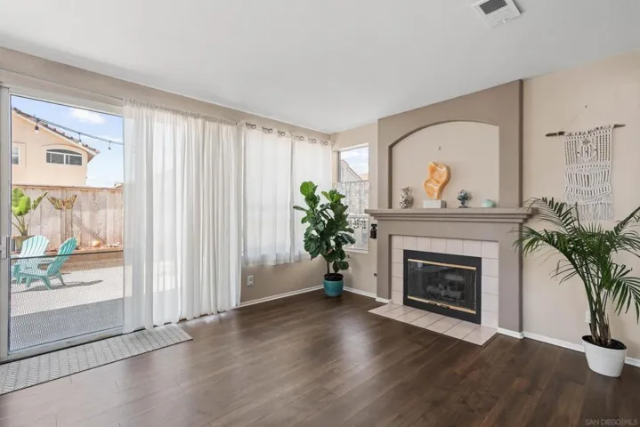 1593 Avenida Guillermo, Oceanside, California 92056