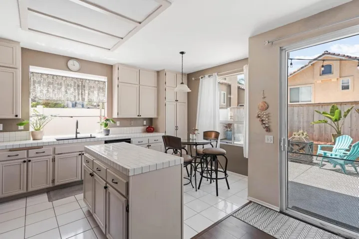 1593 Avenida Guillermo, Oceanside, California 92056