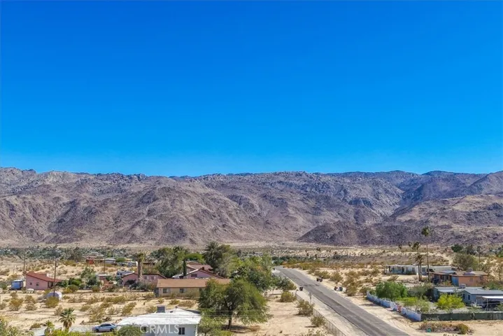 5665 Lupine Avenue, 29 Palms, California 92277