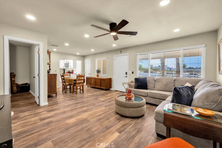 5665 Lupine Avenue, 29 Palms, California 92277
