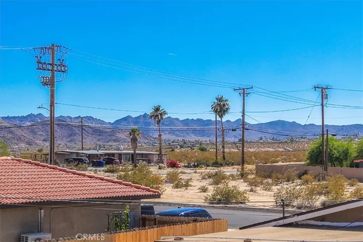 5665 Lupine Avenue, 29 Palms, California 92277