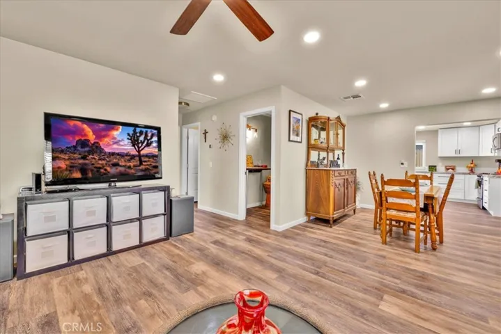 5665 Lupine Avenue, 29 Palms, California 92277