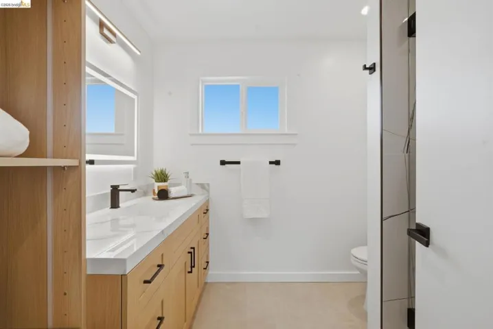 Upstairs Full Bath