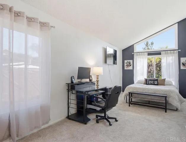 610 Flintridge Place, Escondido, California 92026