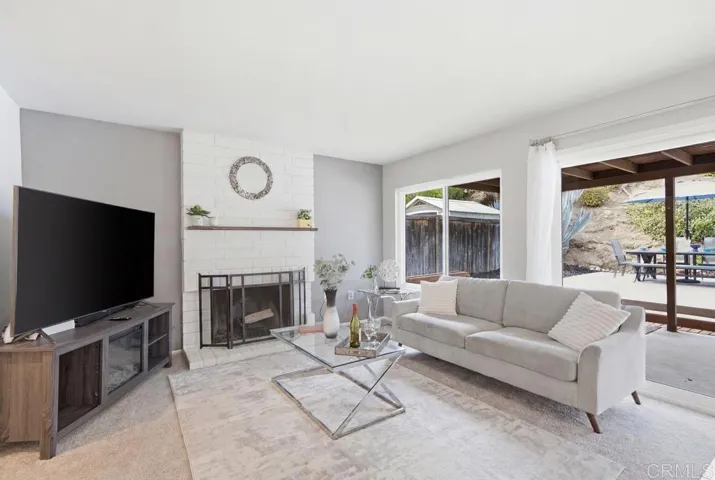 610 Flintridge Place, Escondido, California 92026