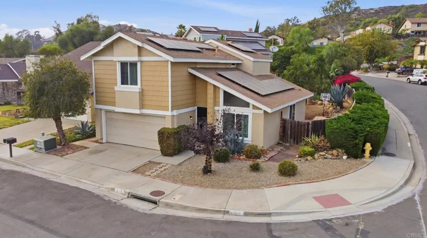 610 Flintridge Place, Escondido, California 92026