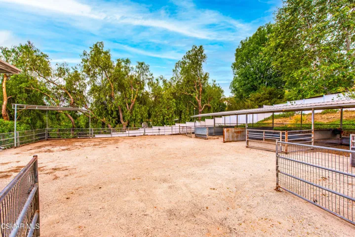 6145 Fairview Pl Agoura Hills-115