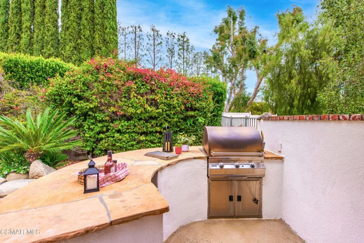 6145 Fairview Pl Agoura Hills-100
