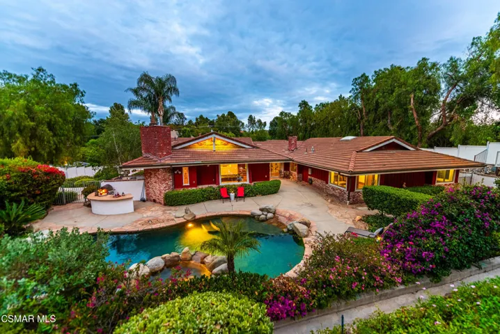 6145 Fairview Pl Agoura Hills-228