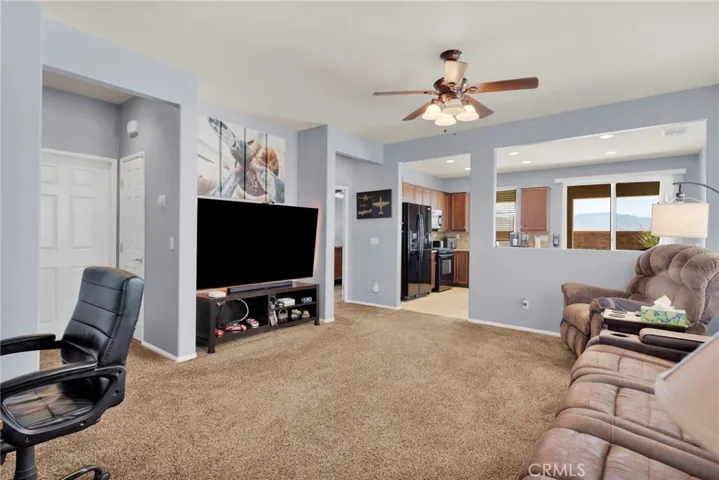 19549 Maple Creek, Apple Valley, California 92308