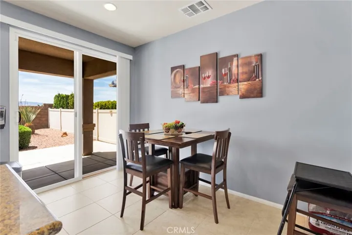 19549 Maple Creek, Apple Valley, California 92308