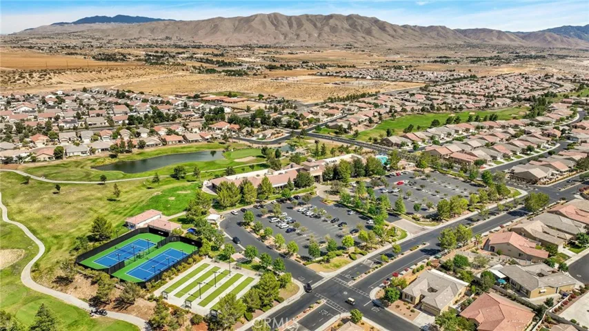 19549 Maple Creek, Apple Valley, California 92308