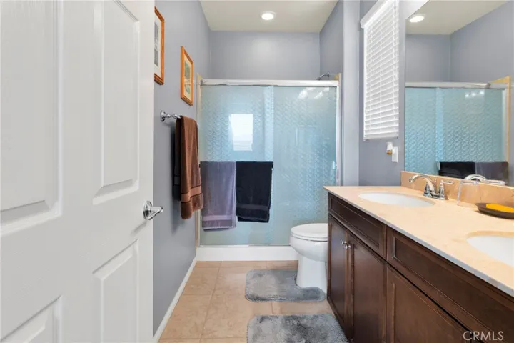 19549 Maple Creek, Apple Valley, California 92308