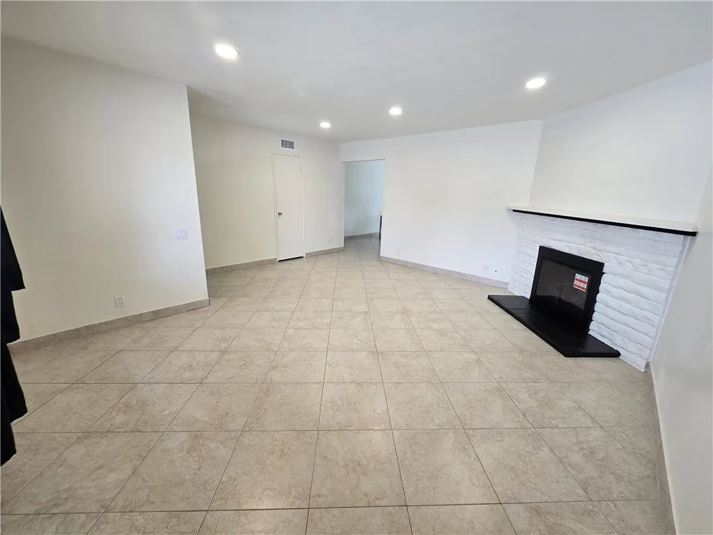 6683 Gross, West Hills, California 91307 — photo 4