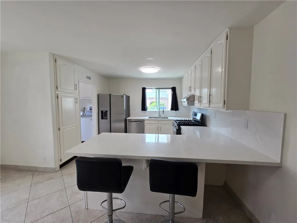 6683 Gross, West Hills, California 91307 — photo 5
