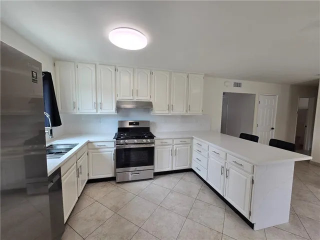 6683 Gross, West Hills, California 91307