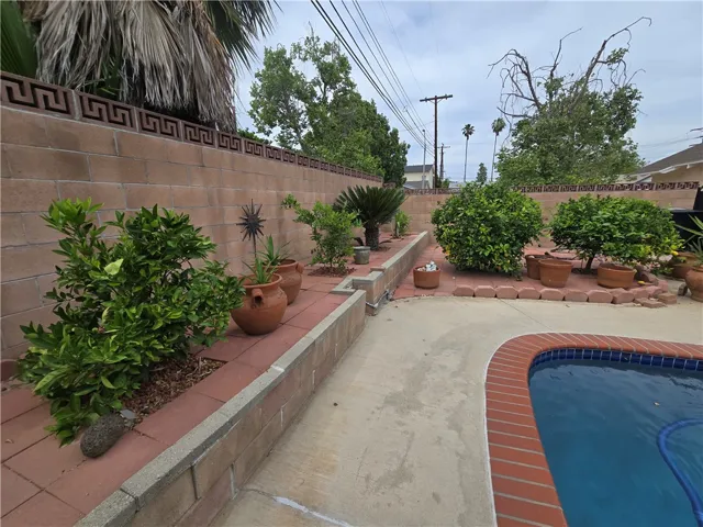 6683 Gross, West Hills, California 91307