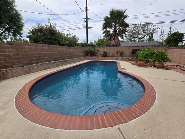 6683 Gross, West Hills, California 91307
