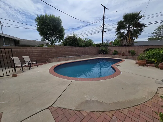 6683 Gross, West Hills, California 91307