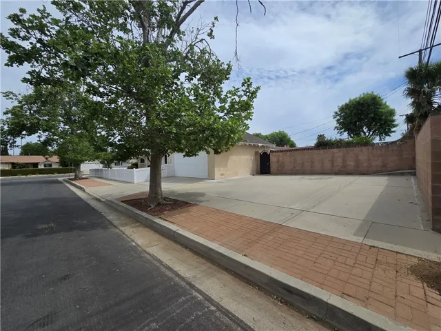 6683 Gross, West Hills, California 91307