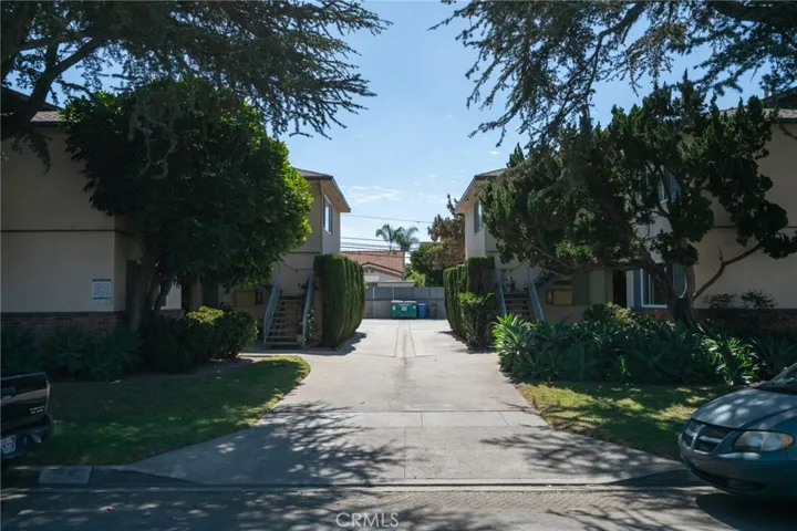 10516-10522 Arrington Avenue, Downey, California 90241