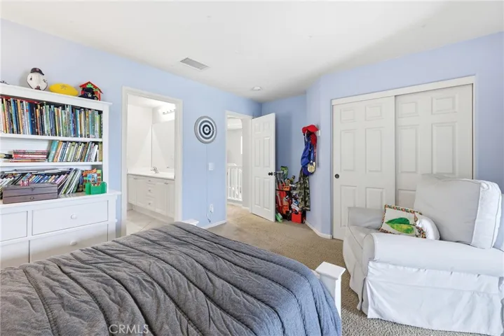 1721 Arthur Loop W W, Upland, California 91784