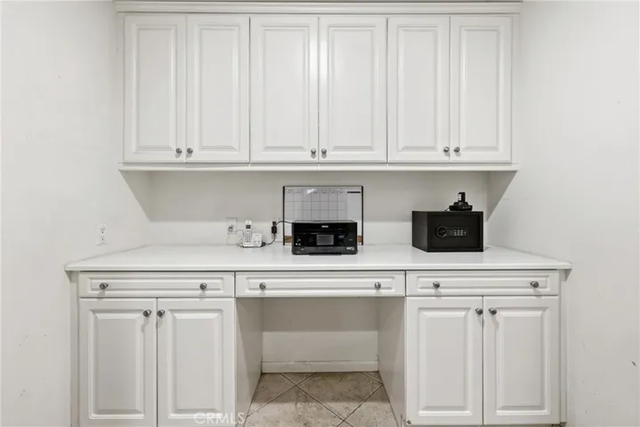 1721 Arthur Loop W W, Upland, California 91784