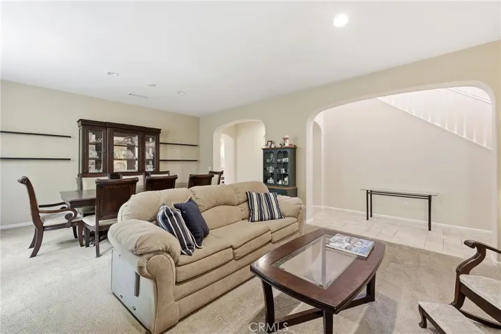 1721 Arthur Loop W W, Upland, California 91784