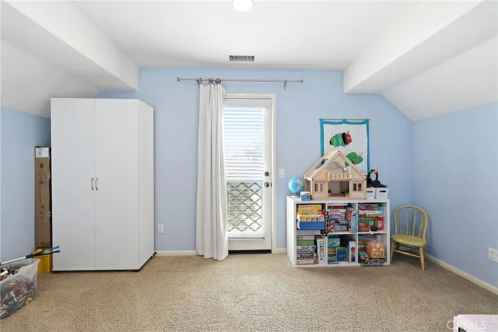 1721 Arthur Loop W W, Upland, California 91784