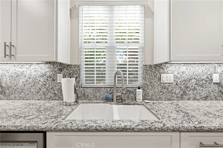 1721 Arthur Loop W W, Upland, California 91784