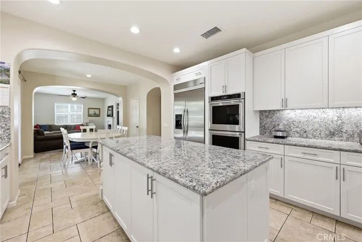 1721 Arthur Loop W W, Upland, California 91784