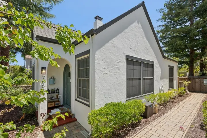 762766 Hamilton Avenue, Palo Alto, California 94301