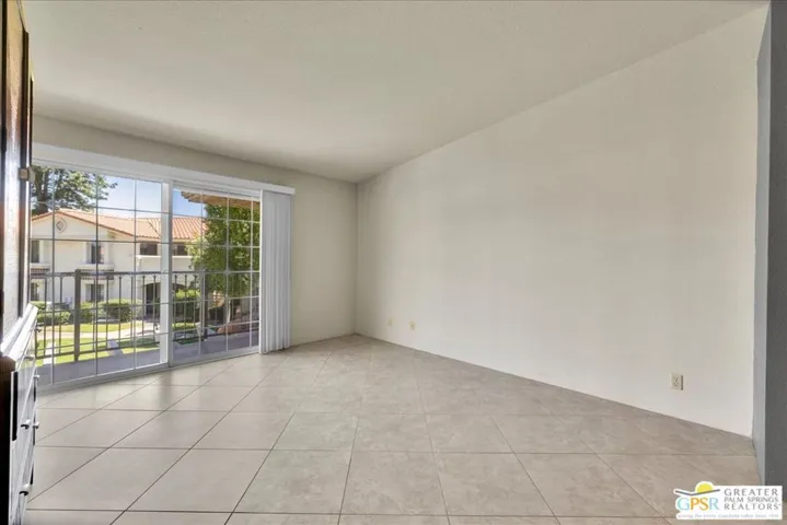 505 S Farrell Drive G42, Palm Springs, California 92264